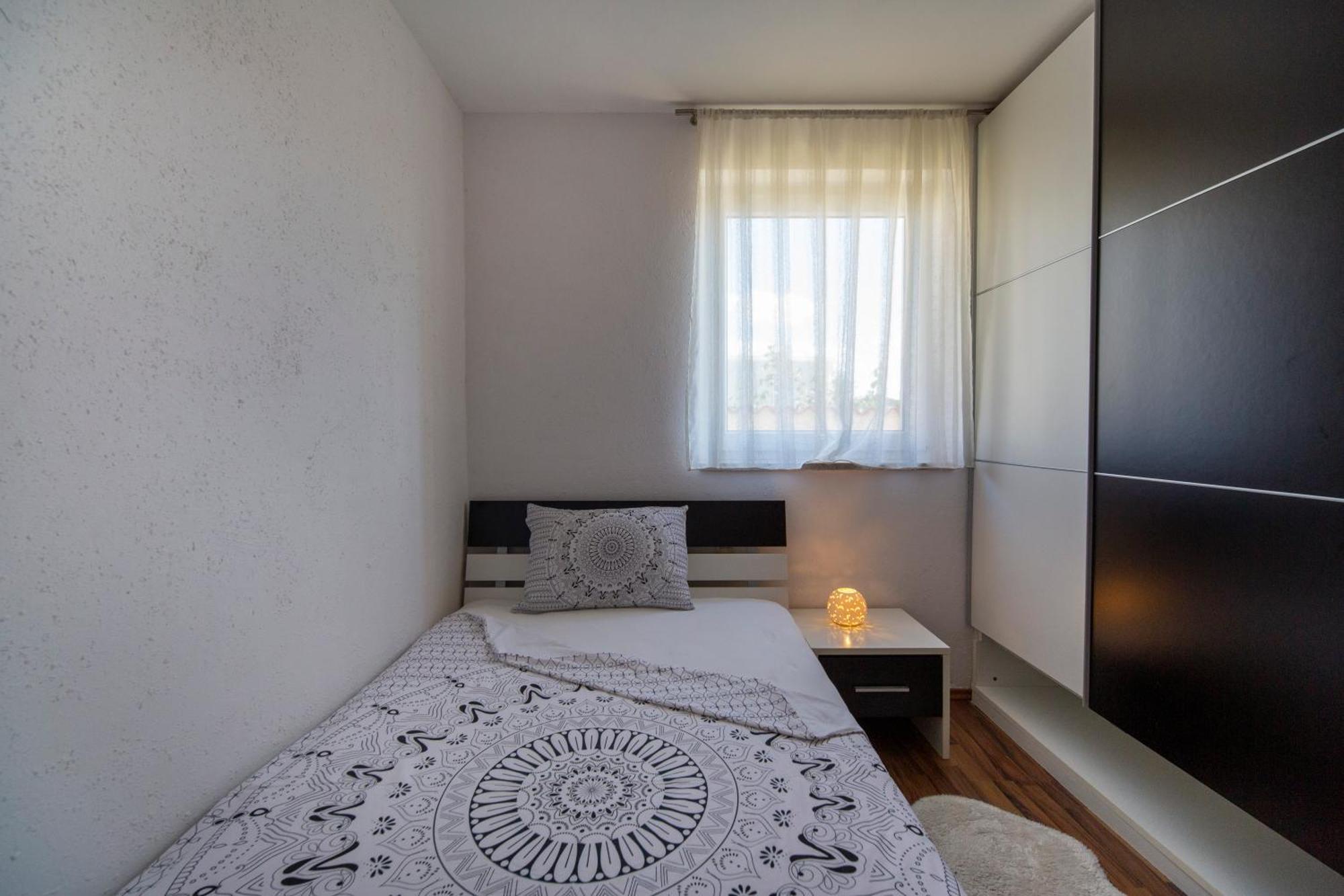 Apartman Viki Stinjan Pula Exterior foto